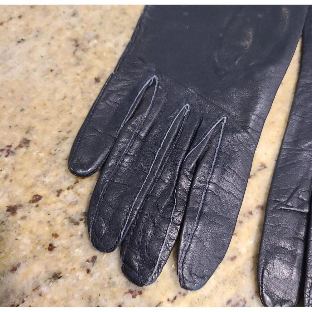 Vintage Size S/M 6.5 Black Leather 10